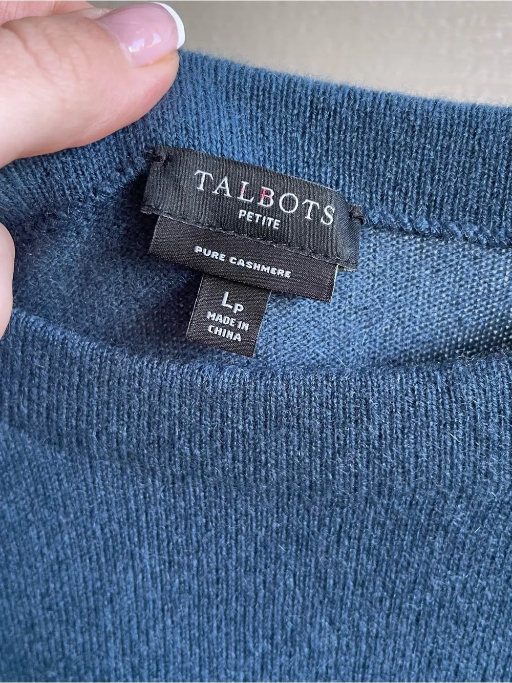 Talbots Sweater Womens 100% Cashmere Size Lp Blue Crew Neck Soft Minimal
